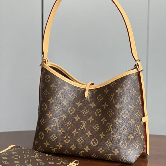 Louis Vuitton crossbody bag - Picture 1 of 9